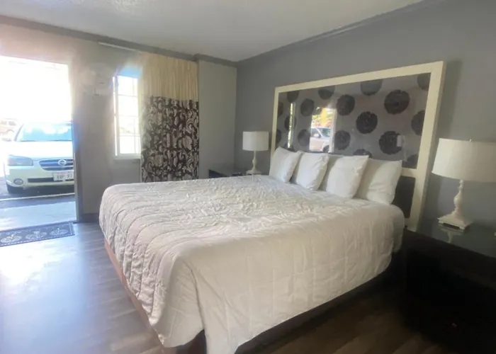 Motel: Budget Inn At The Heavenly Gondola